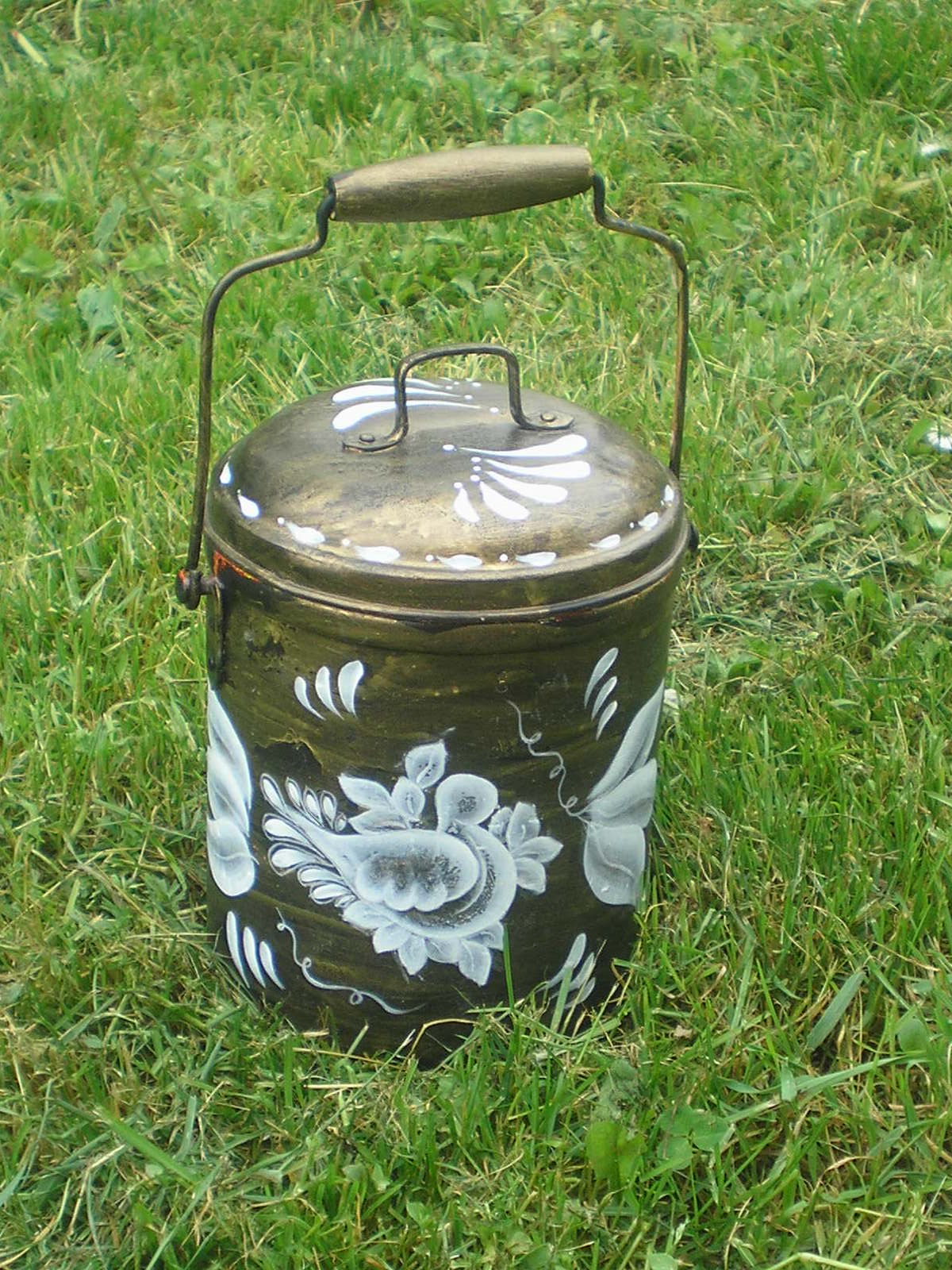 Pot à Lait En Faïence Multicolore – Décoratif Et Authentique